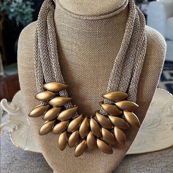 Camille Leaf Necklace - Picture 2 of 6